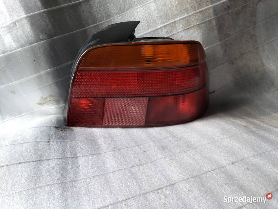 BMW 5 E39 Lampa tył prawa 2VP00724002 Kamień-Kolonia sprzedam