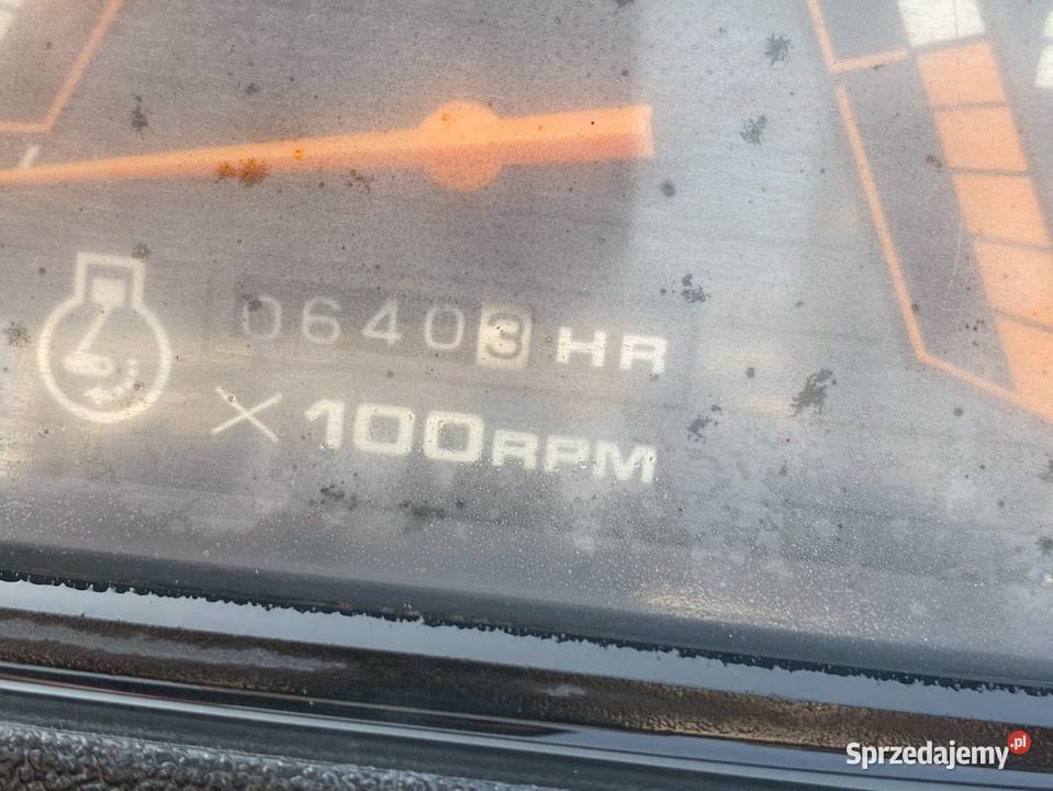 Traktor Mitsubishi MT16 Skała