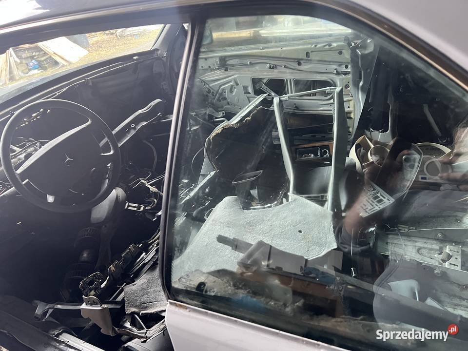 Mercedes w124 coupe uszkodzony Waleńczów sprzedam