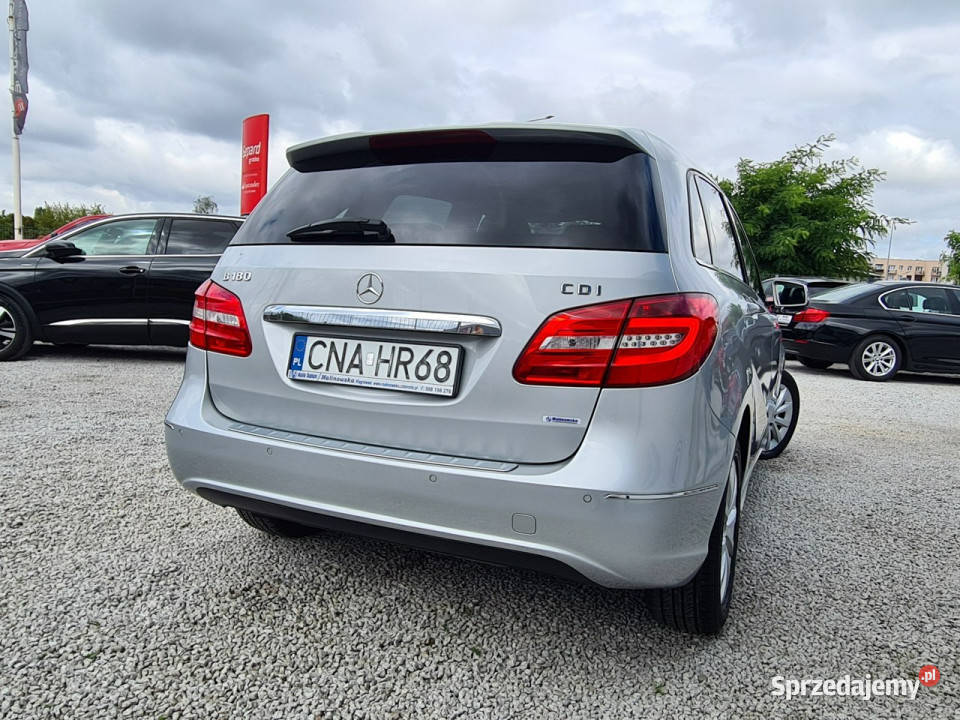 Mercedes B 180 Salon Serwisowany Xenon Led 2xPDC immobilizer Wągrowiec