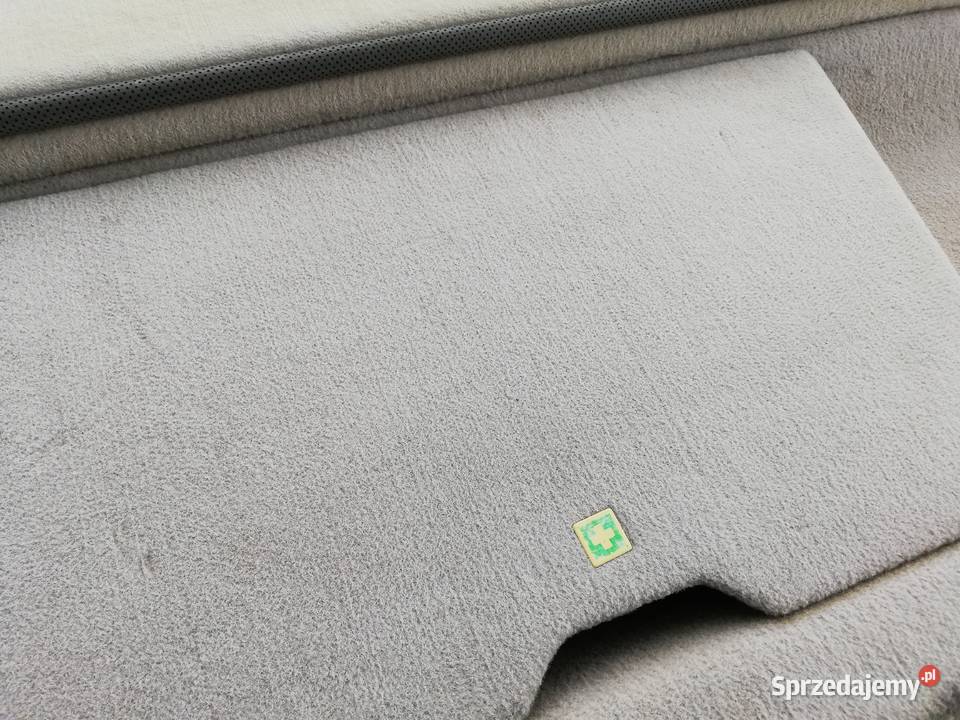 Mercedes 124 Półka Roleta