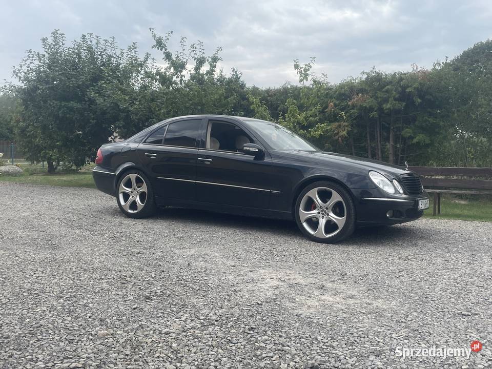 Mercedes W211 Drzwi prawe przódtył błotnik c197 osobowe Biała Podlaska