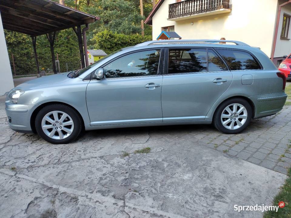 Toyota Avensis T25 18