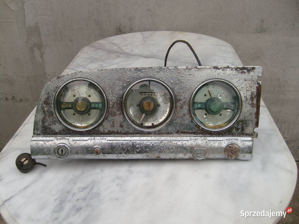 Plymouth Special Deluxe 1949 deska rozdzielcza Brwinów