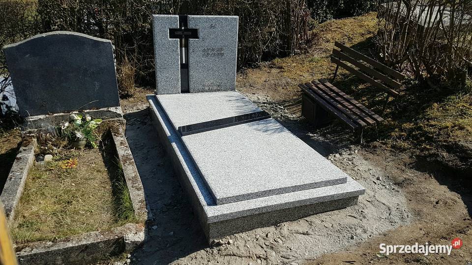 Nagrobek na grobowiecstrzegomski szwed Świdnica