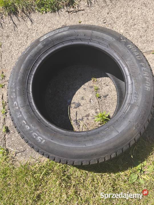 Nowa opona Kormoran 19565 R15 DOT 4824 195 śląskie Jaworzno