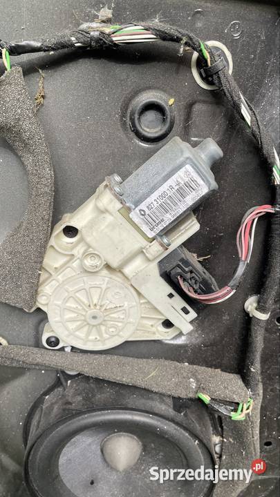 DRZWI lewe tylne RENAULT LAGUNA III NV676 5D