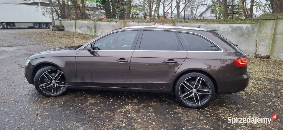 Sprzedaję Audi A4 B8 20tdi z 2013 roku klimatyzacja