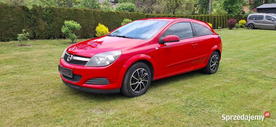 Opel Astra H GTC 16 Benzyna 115 Pierwszy