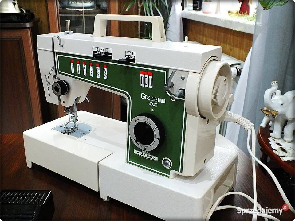 Maszyna do szycia metalowa Victoria Gracja 3000 Żary sprzedam
