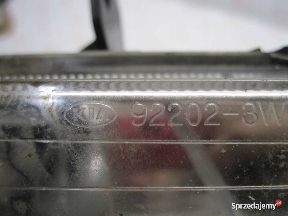 KIA SPORTAGE III 12r halogen prawy 922023W Kielce