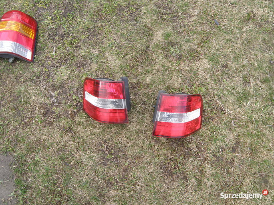 Lampa tylna prawa lewa narożna w błotnik Fiat Lampy tylne