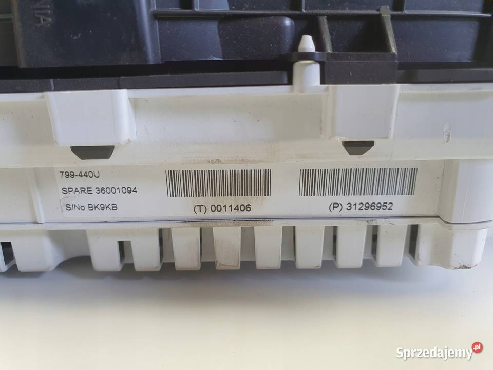 Volvo V40 II 1216r LICZNIK ZEGARY TFT 31296952 Części samochodowe