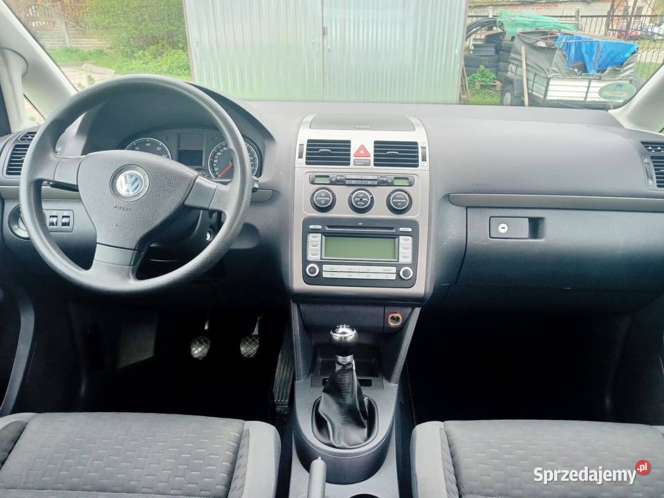 VW Touran 16 MPI 2008r 7 miejsc benzyna Zwoleń sprzedam