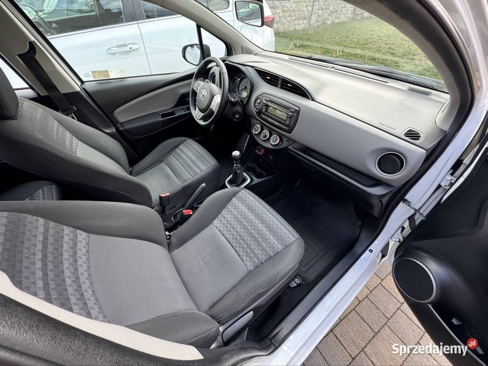 Toyota Yaris Toyota Yaris III 133 99 Active Euro manualna Końskie