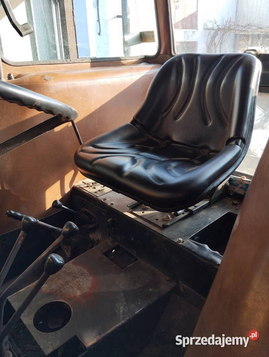 Traktor ciągnik renault 551s Ursus fergusson Pozostałe Jasło