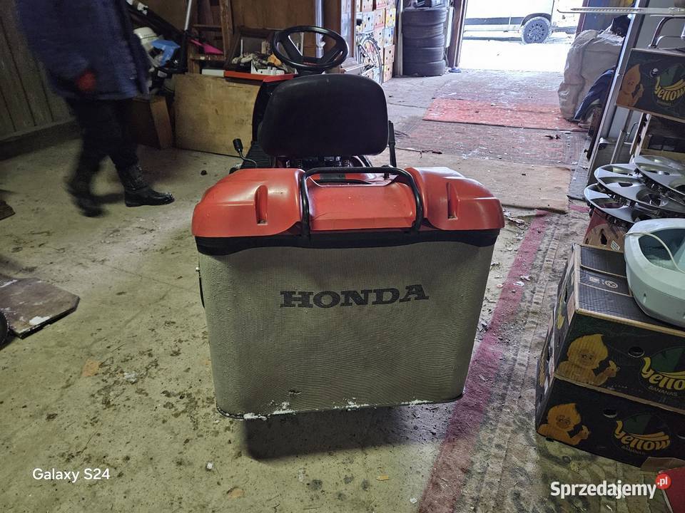 Kosiarka traktorek Honda 2213