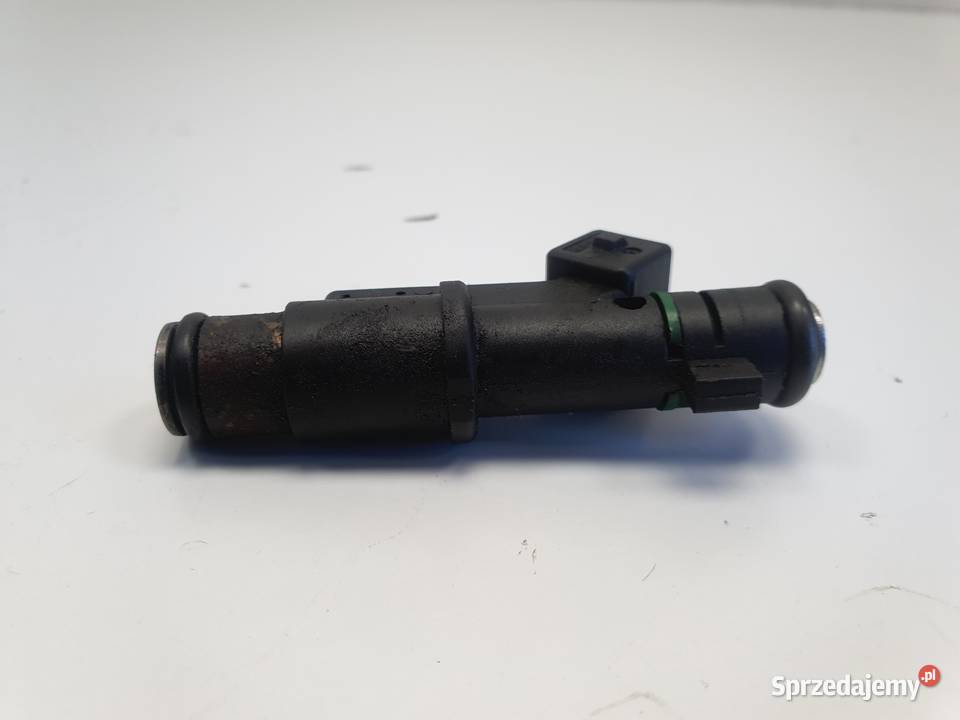 WTRYSKIWACZ Citroen C5 18 16V wtrysk 01F005A Chełm