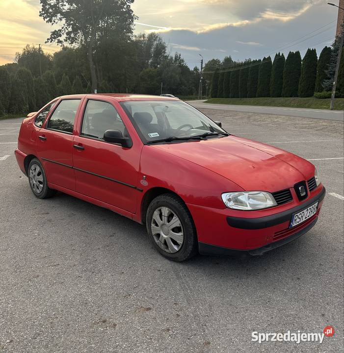 Seat cordoba 16 benzyna 2001r Cordoba Pilzno