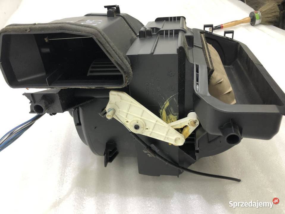 DMUCHAWA WENTYLATOR 3M7118527AC MAZDA 2 DY osobowe
