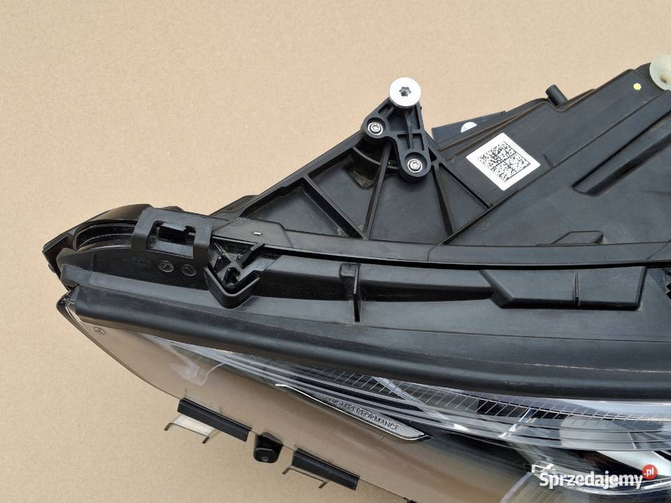 MERCEDES CLA W118 REFLEKTOR LEWY FULL LED LAMPA Lampy przednie Bieleń