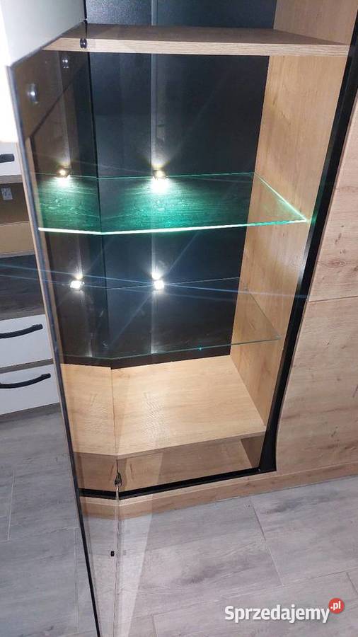 Witryna Kobe średnia Poznań