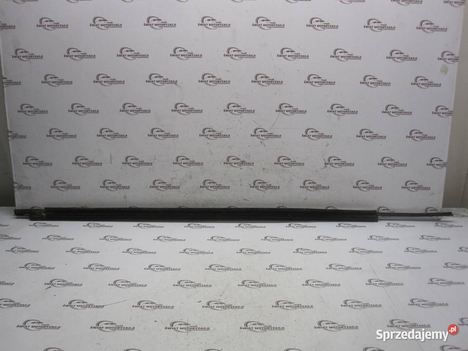 LEXUS GS II 01r listwa zgarniająca lewa przód
