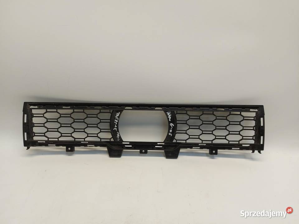 BMW G05 X5 30d 2019r KRATKA ZDERZAKA ATRAPA osobowe Listwy i nakładki dolnośląskie