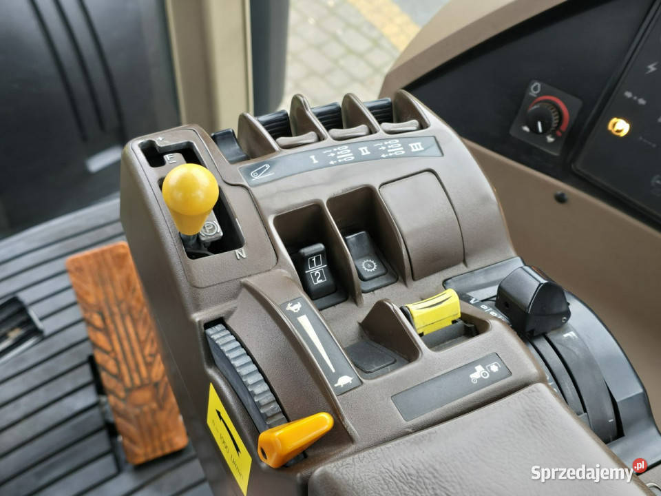 ciągniki John Deere 8220 John Deere 8220 2006 Pozostałe