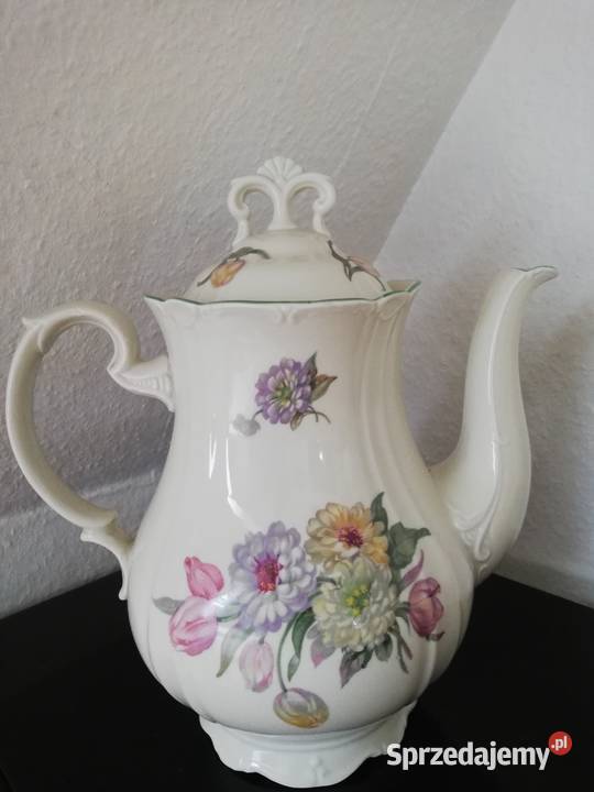 Duży porcelanowy kwiatowy stary dzbanek ecru