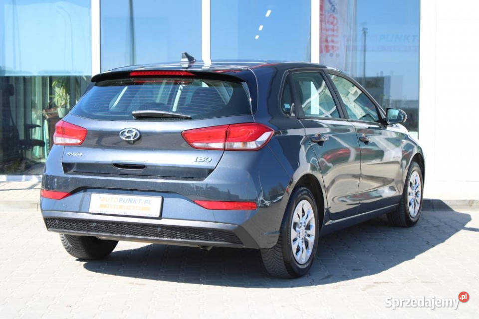 HYUNDAI i30 2022r Czujniki tył BT As Pasa Gdańsk