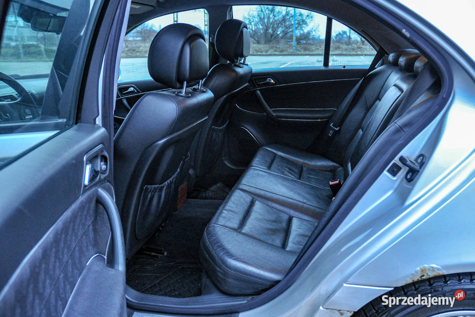 MercedesBenz Klasa C 18 143 Skóry benzyna dolnośląskie Wrocław