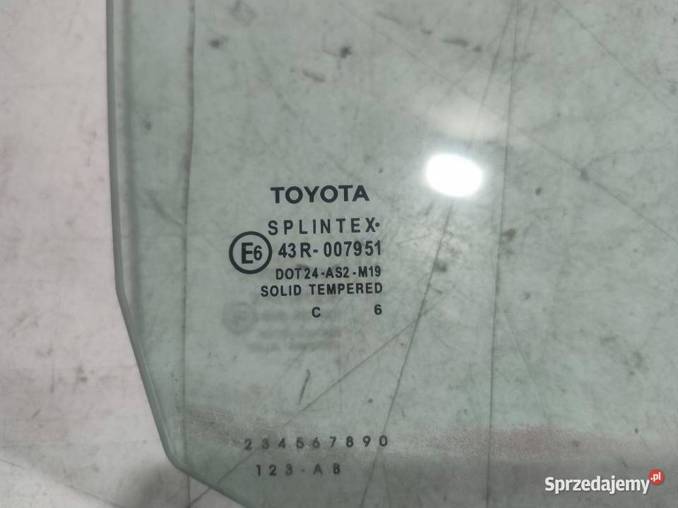 SZYBA DRZWI PRAWY PRZÓD TOYOTA YARIS ii 06R