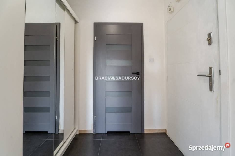 sprzedaży mieszkania 3075m2 1 pokój Niepołomice małopolskie