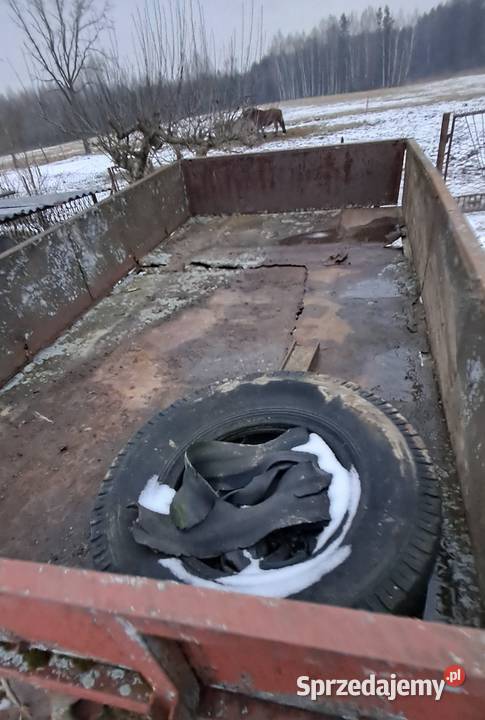 Sprzedam przyczepę d35 do remontu