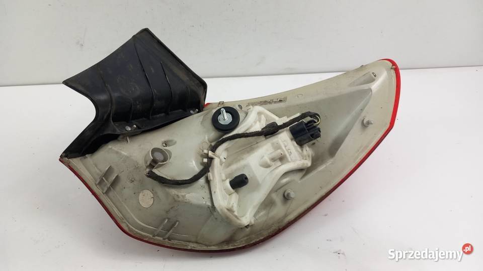 OPEL ASTRA J HB LAMPA TYŁ LEWA Zbierkowo