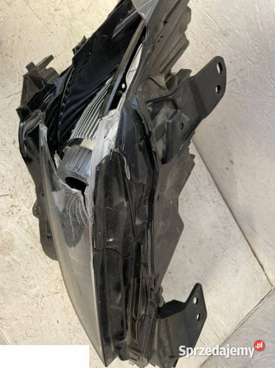 Mazda 3 2019 reflektor full Led uszkodz