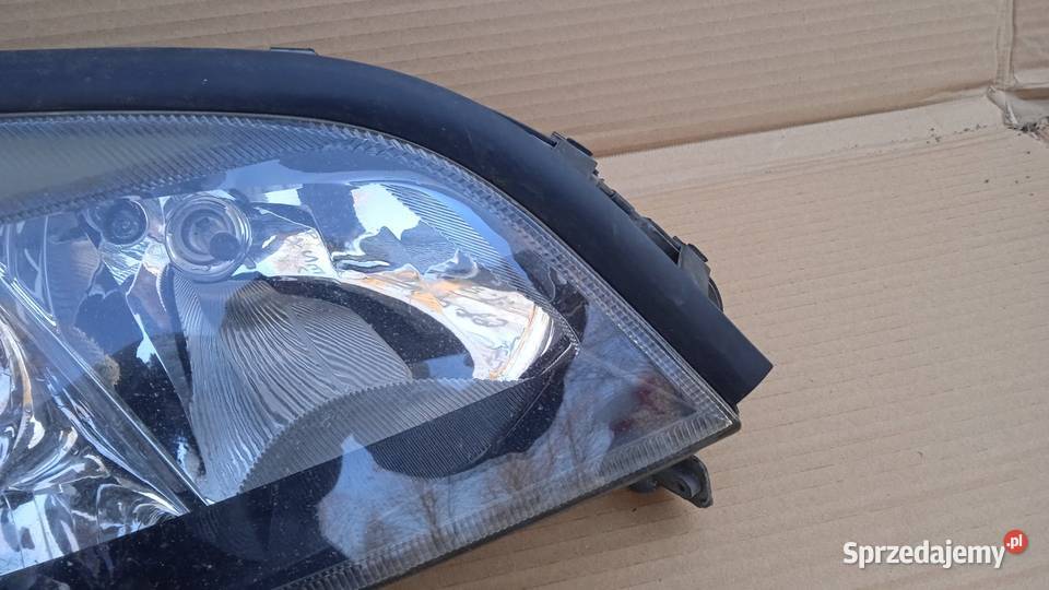 ZAFIRA A LAMPA PRZÓD PRAWA SOCZEWKA XENON EU Lampy przednie