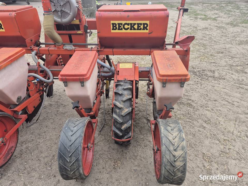 Siewnik do kukurydzy 4rzędowy Becker z Gawłów
