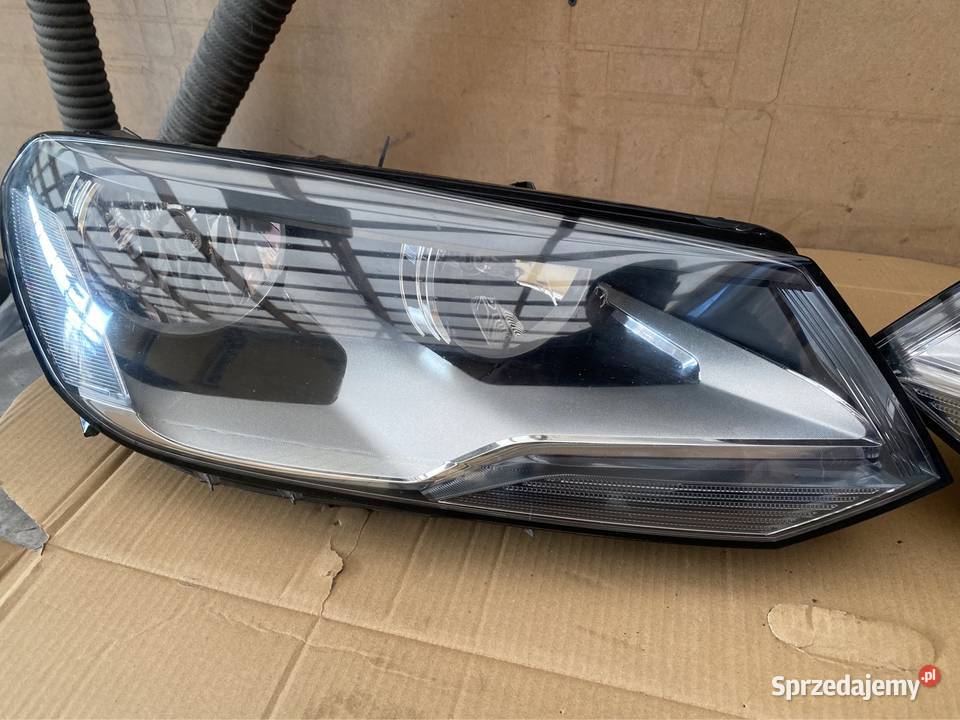 VW TOUAREG 7P LAMPA PRAWY 7P2941006 LEWY Rzeszów