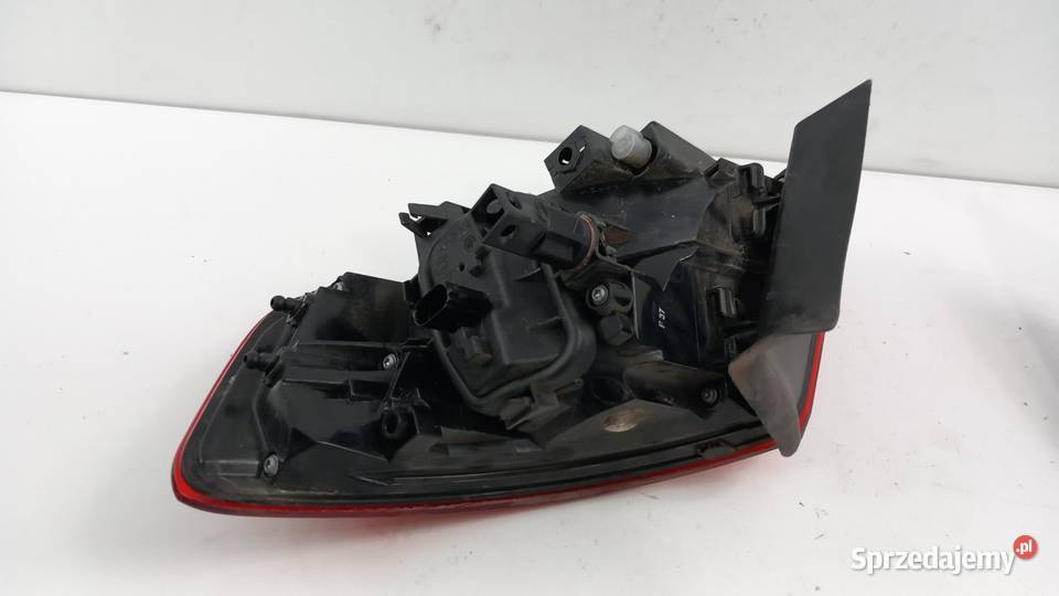 AUDI A3 8V SPORTBACK LIFT LAMPA TYŁ LEWA 5D osobowe Zbierkowo