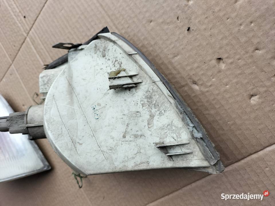 Mitsubishi Space Star MK1 KIERUNKOWSKAZ PRAWY