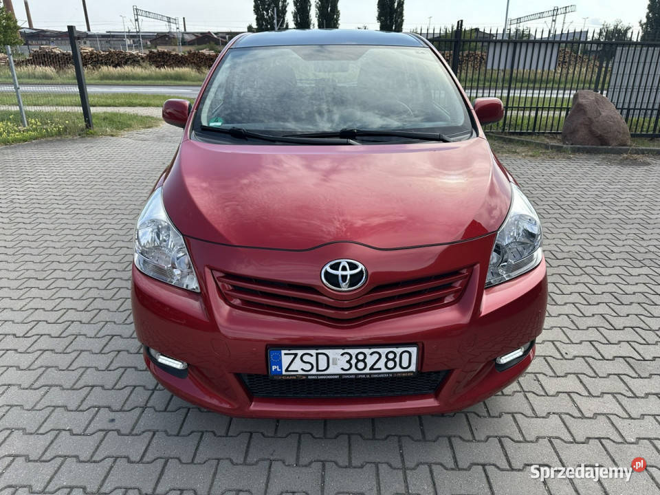 Toyota Verso 18B Stan IDEALNY Klimatronic Ostrowiec Świętokrzyski