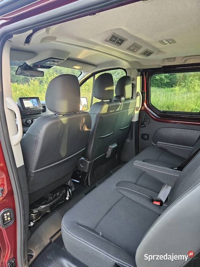 Wynajem Bus 9 osobowy 2024 Renault Trafic LONG Dynów