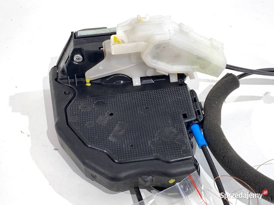 ZAMEK DRZWI LEWY TYŁ TOYOTA CHR Crossover