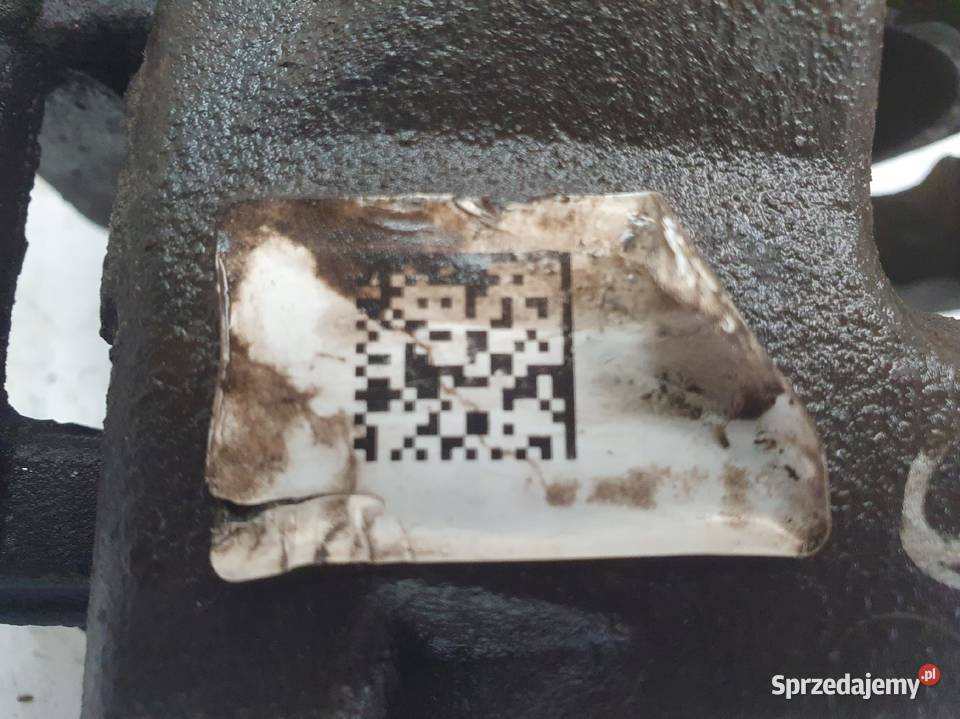 Toyota Corolla XII E21 PRAWY PRZEDNI ZACISK