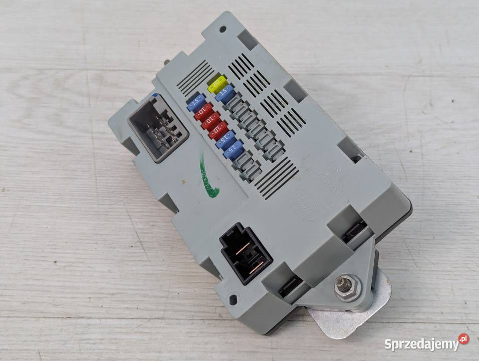 SKRZYNKA BEZPIECZNIKÓW MODUŁ BSI JAGUAR FPACE Białystok