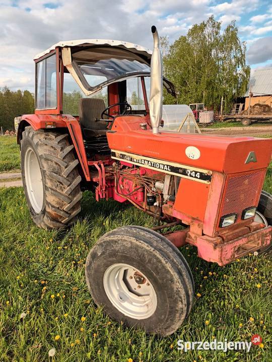 International Case 744 Sejny