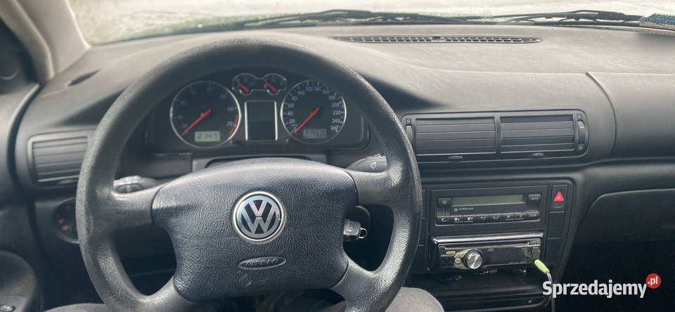 Sprzedam Passata b5 18 t manualna Garbów sprzedam