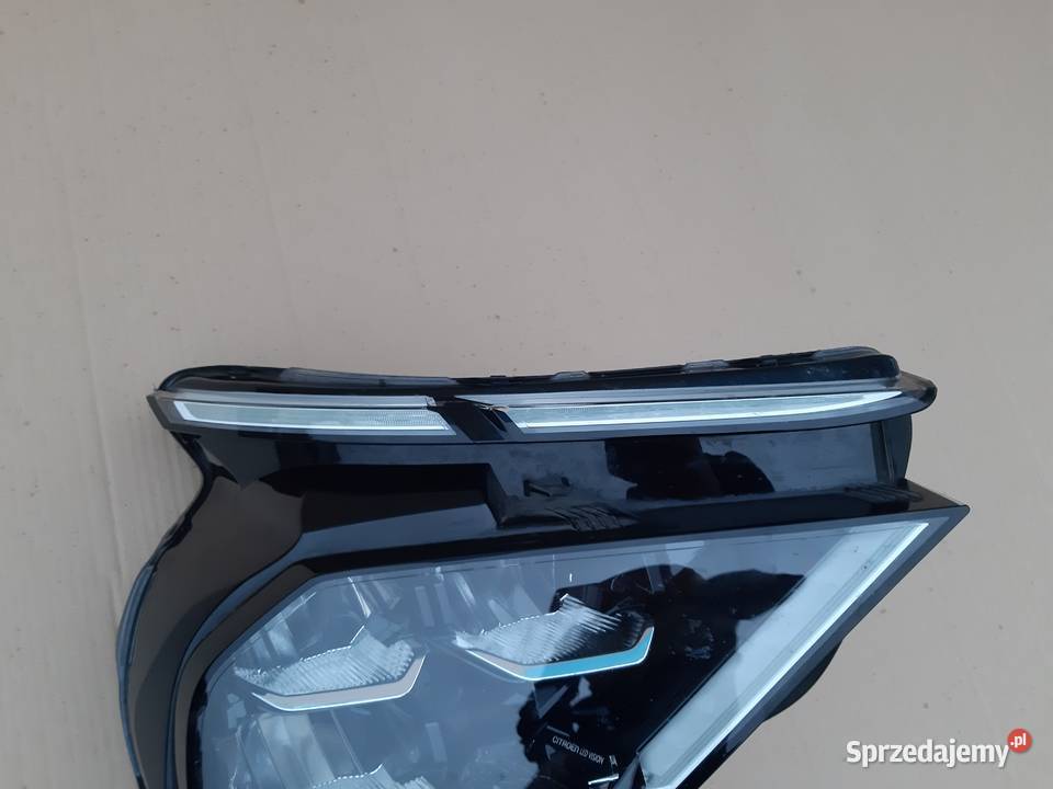 CITROEN C4 III REFLEKTOR PRAWY LAMPA PRAWA Trzciel sprzedam